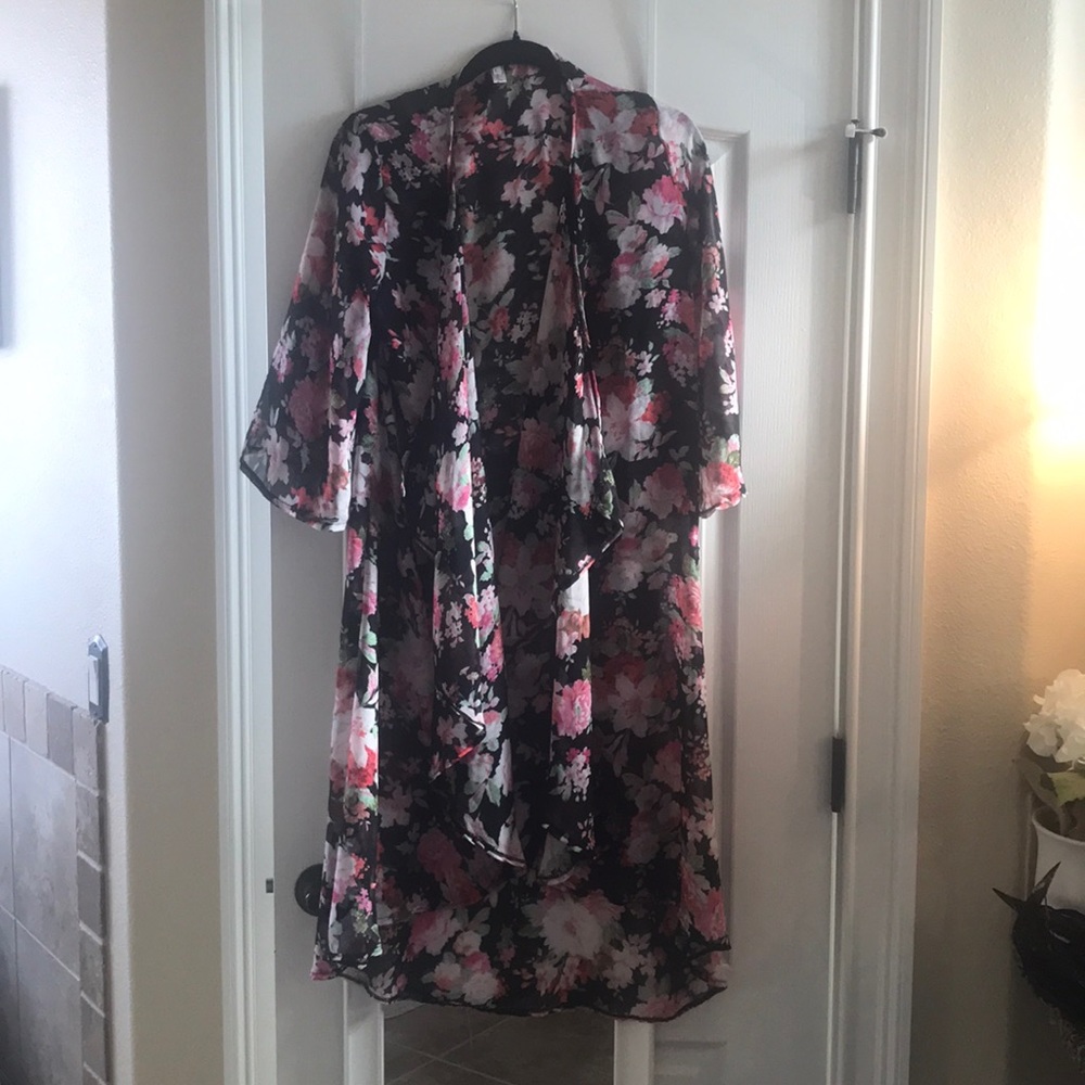 Floral kimono size L